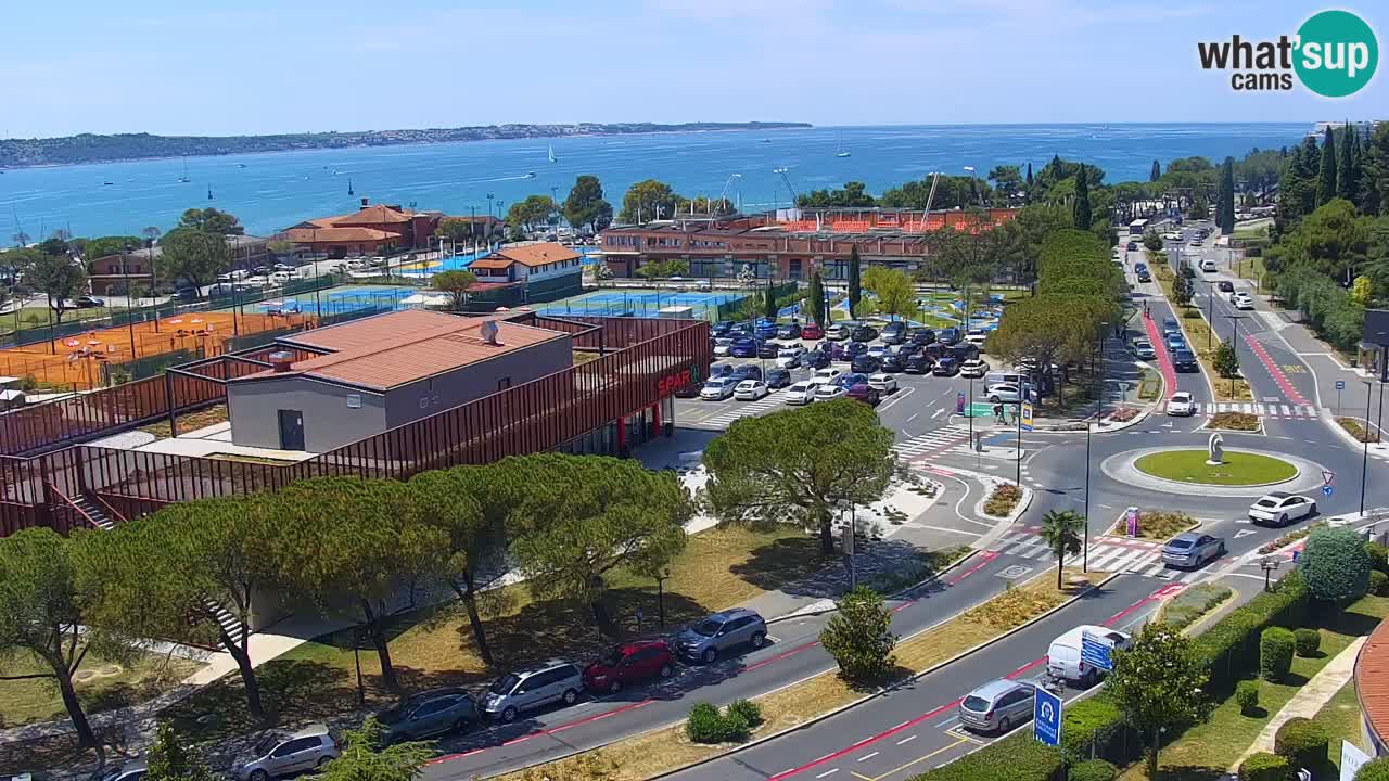 Portorož web kamera – pogled na marinu i teniške terene