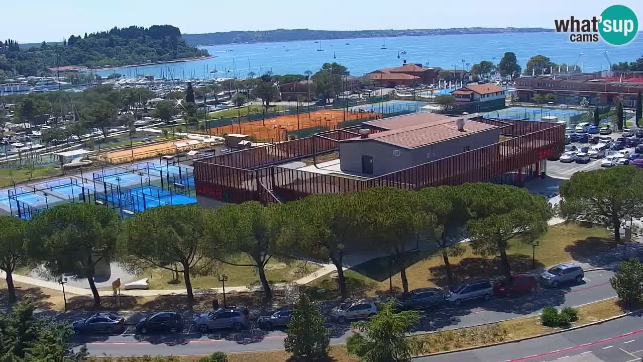 Portorož web kamera – pogled na marinu i teniške terene