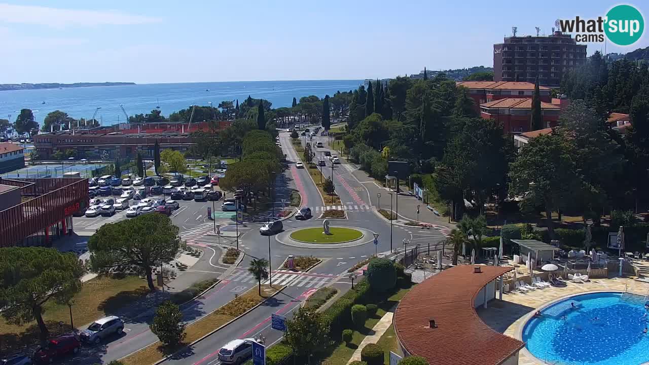 Portorož web kamera – pogled na marinu i teniške terene