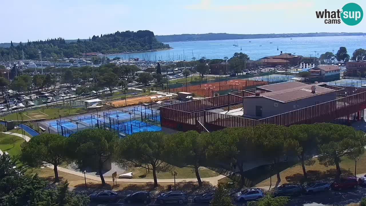 Portorož Live Webcam – vue sur la marina et les courts de tennis