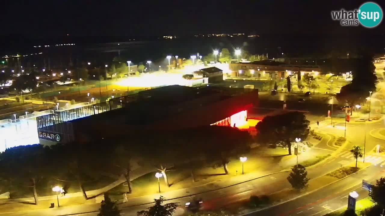 Portorož Live Webcam – vue sur la marina et les courts de tennis