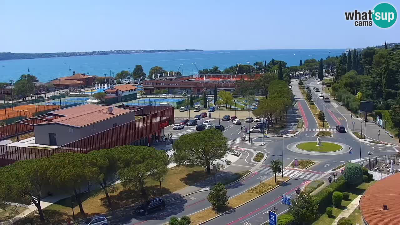 Portorož web kamera – pogled na marinu i teniške terene