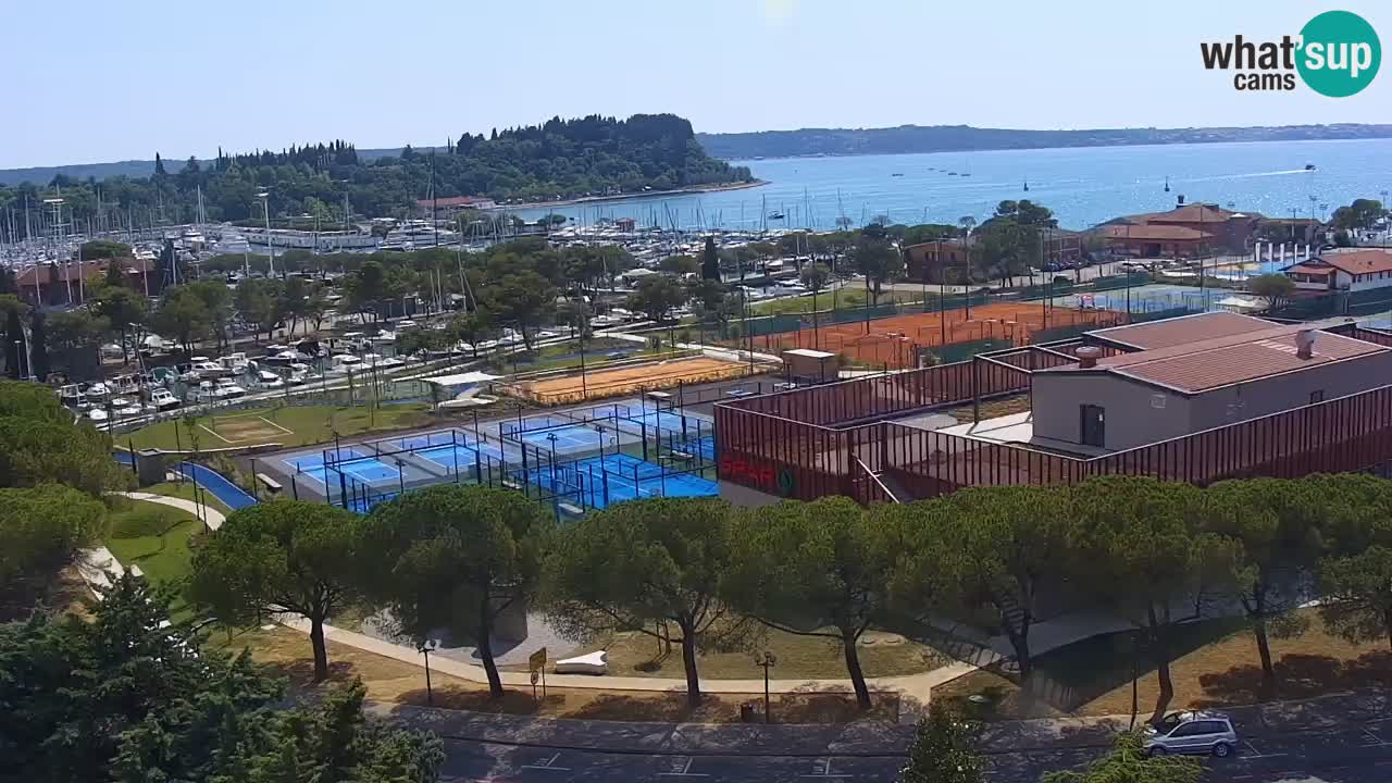 Portorož web kamera – pogled na marinu i teniške terene