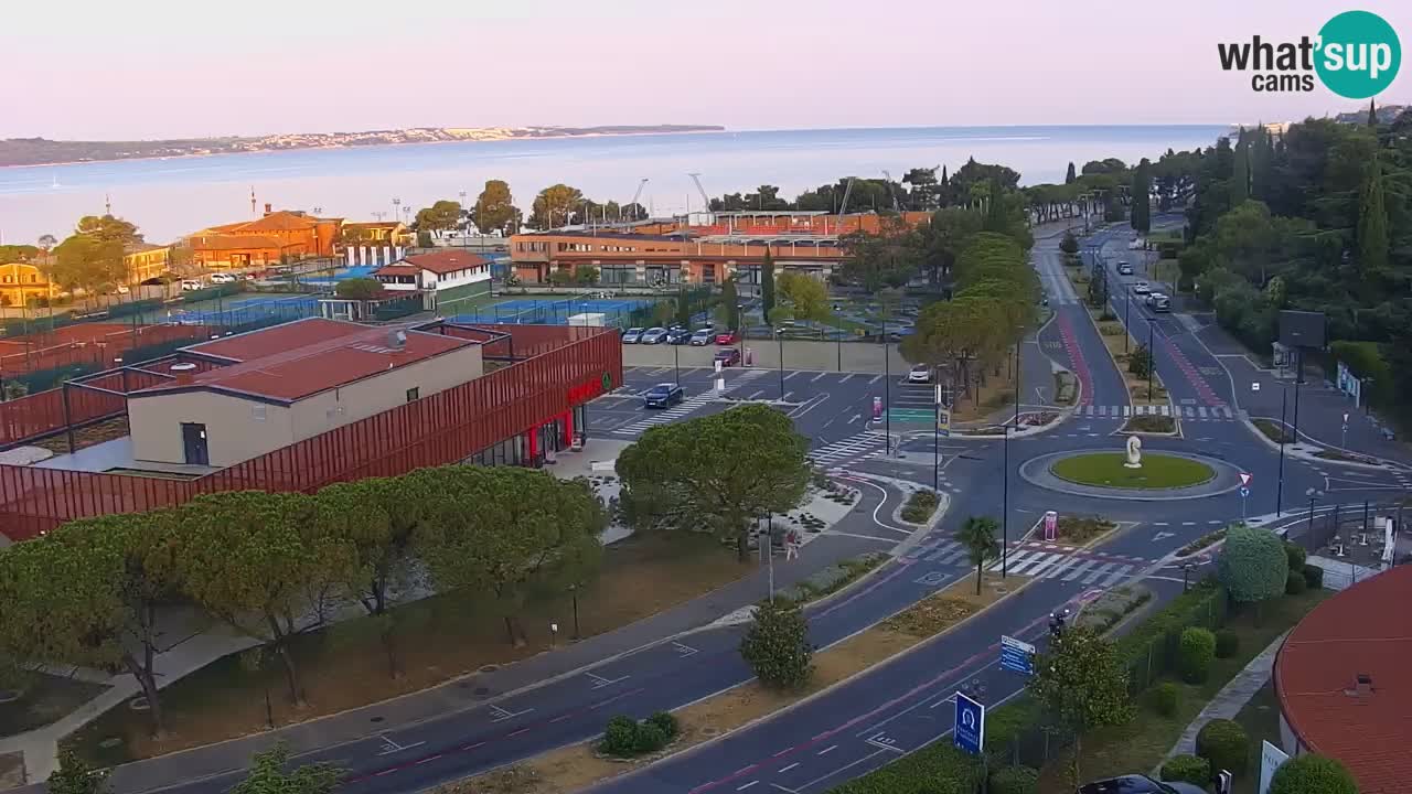 Portorož spletna kamera – pogled na marino in teniška igrišča
