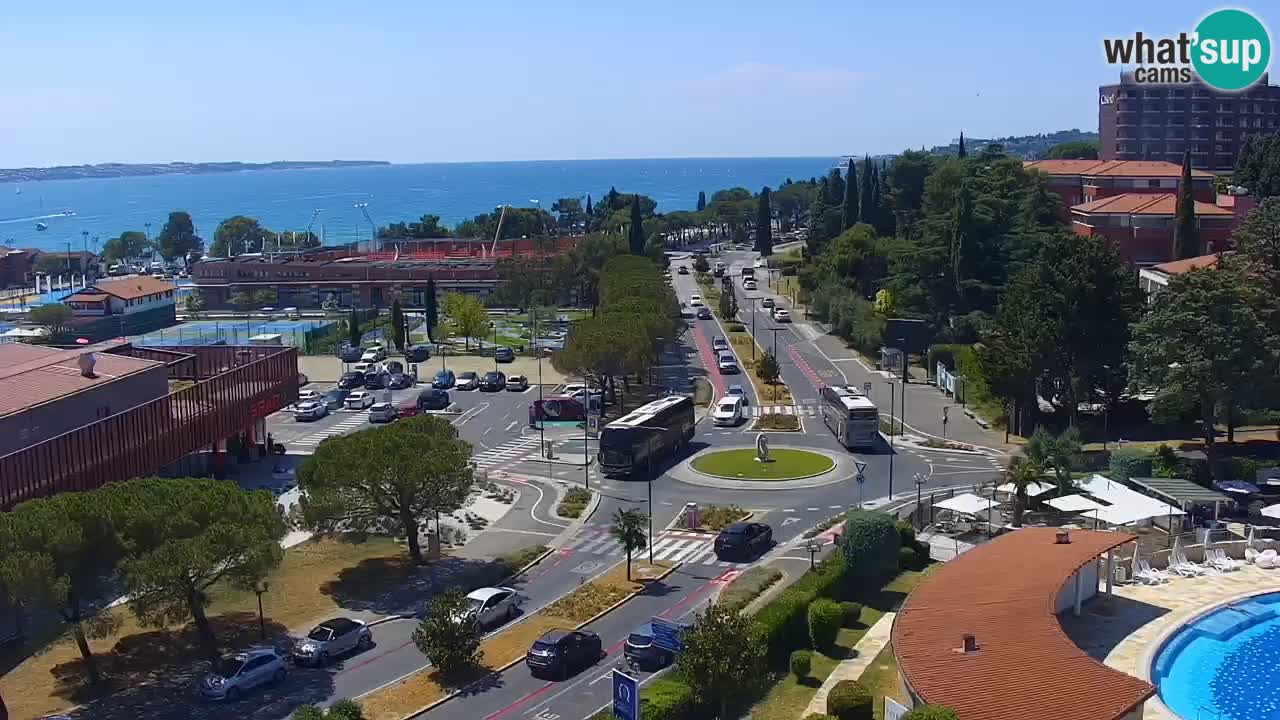 Portorož camera en vivo – vista del puerto deportivo y las canchas de tenis