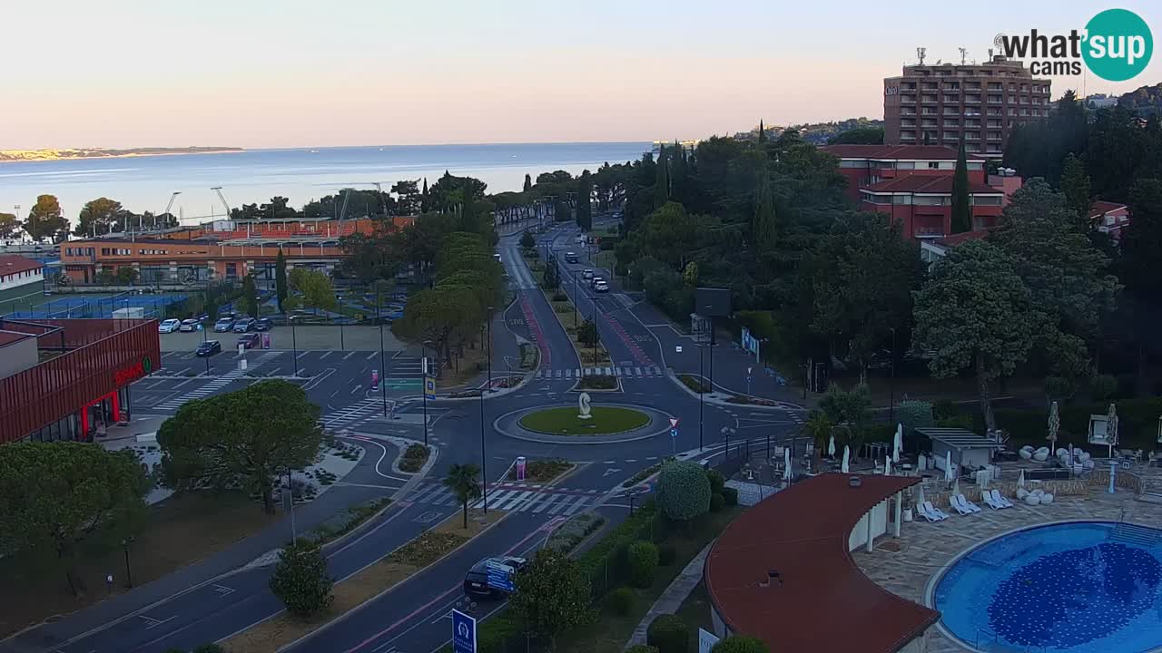 Portorož Live Webcam – vue sur la marina et les courts de tennis