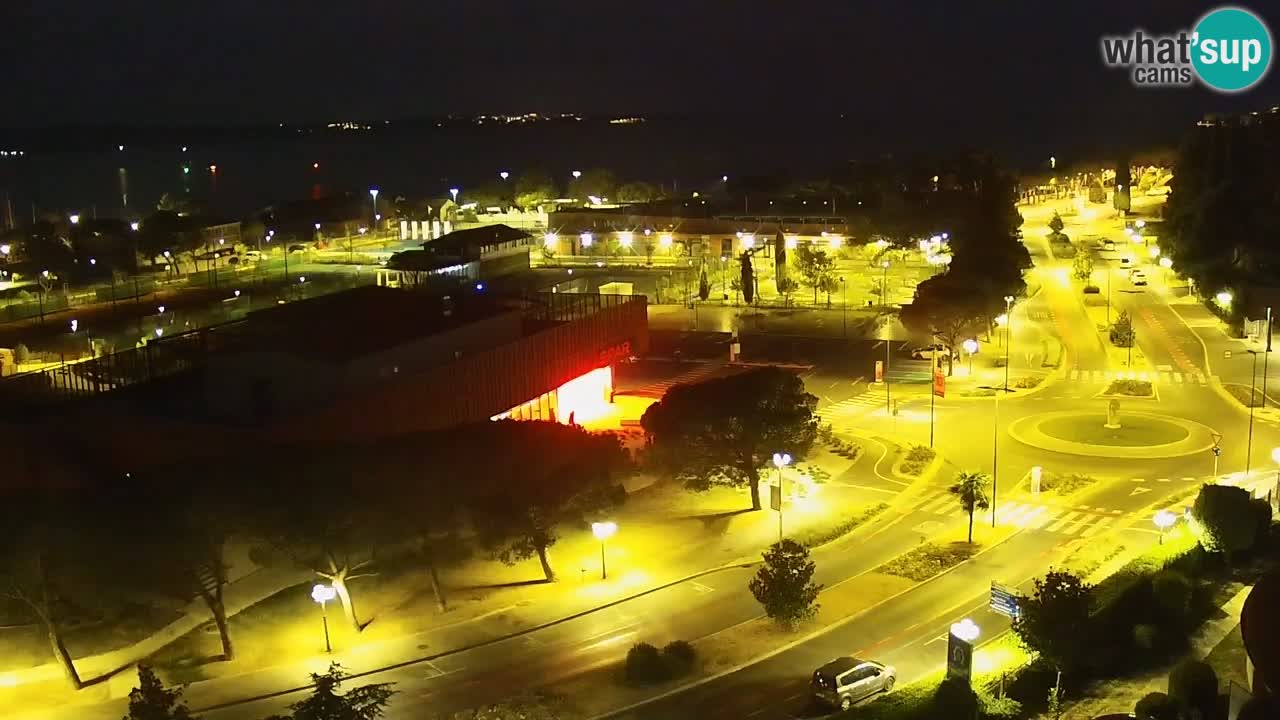 Portorož camera en vivo – vista del puerto deportivo y las canchas de tenis