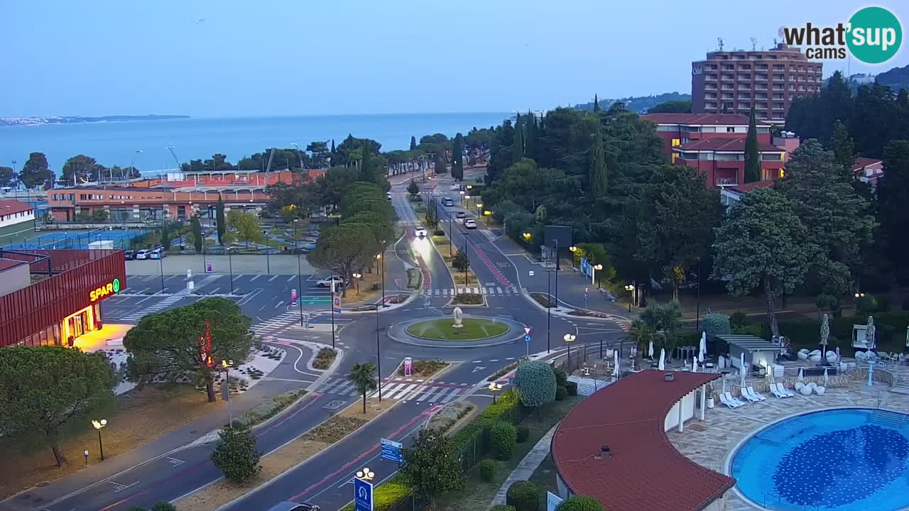 Portorož spletna kamera – pogled na marino in teniška igrišča