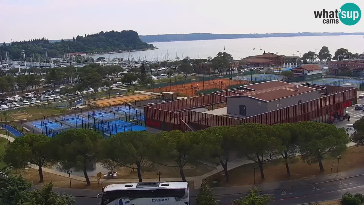 Portorož spletna kamera – pogled na marino in teniška igrišča