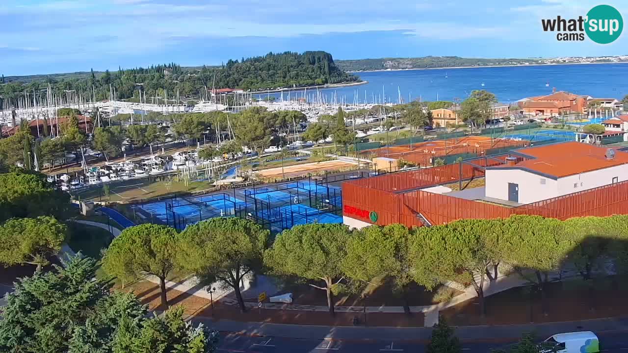 Portorož web kamera – pogled na marinu i teniške terene