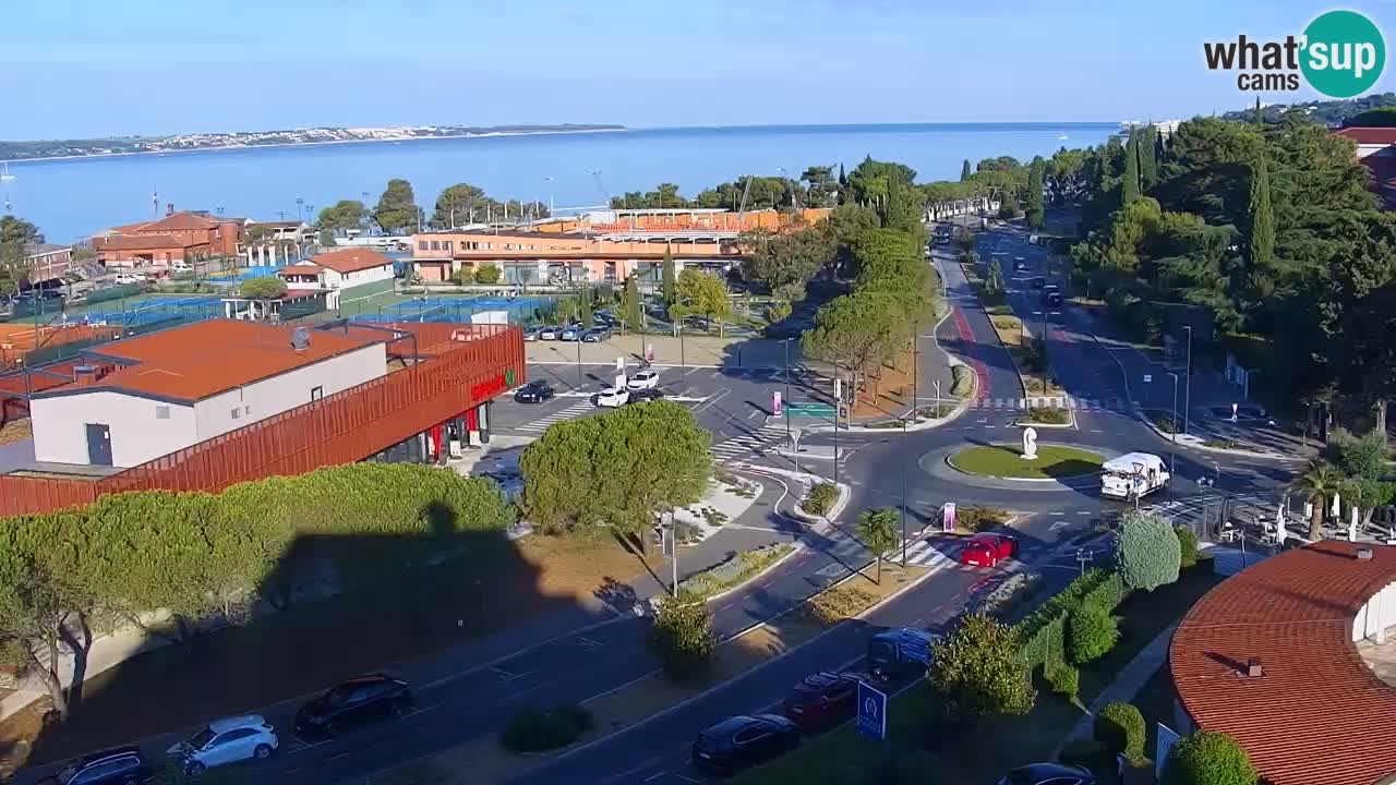 Portorož web kamera – pogled na marinu i teniške terene
