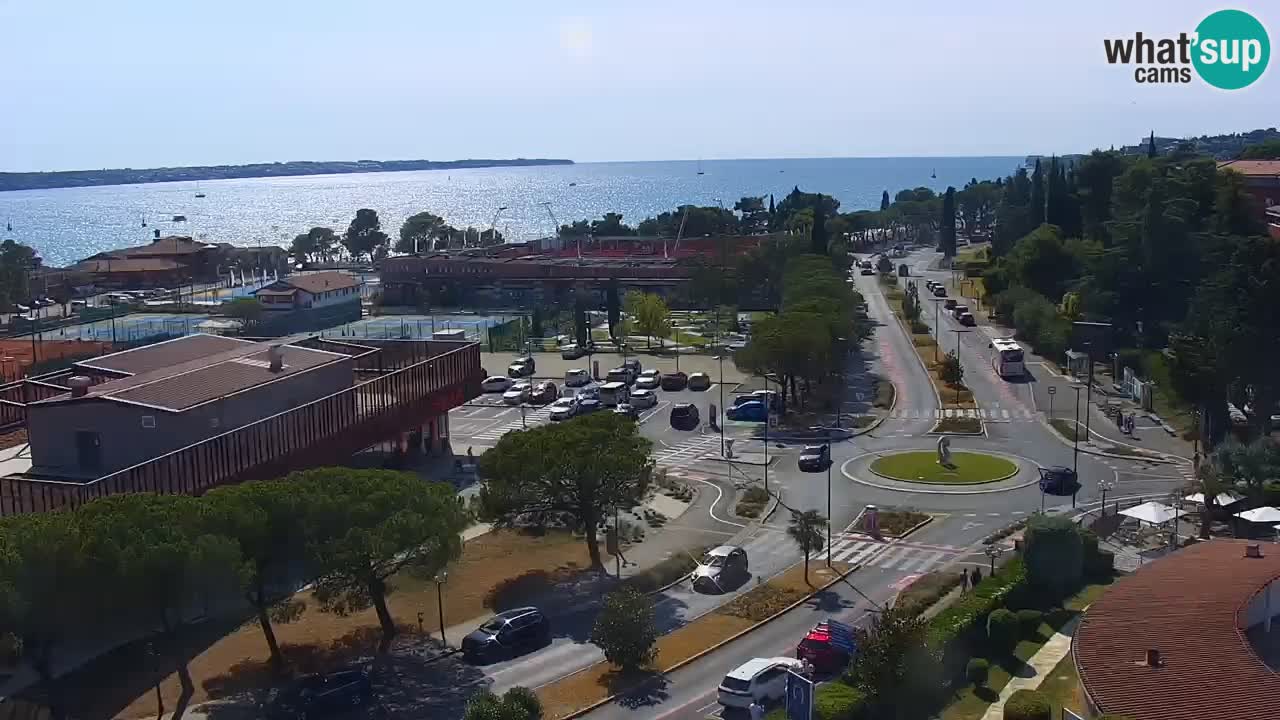 Portorož camera en vivo – vista del puerto deportivo y las canchas de tenis