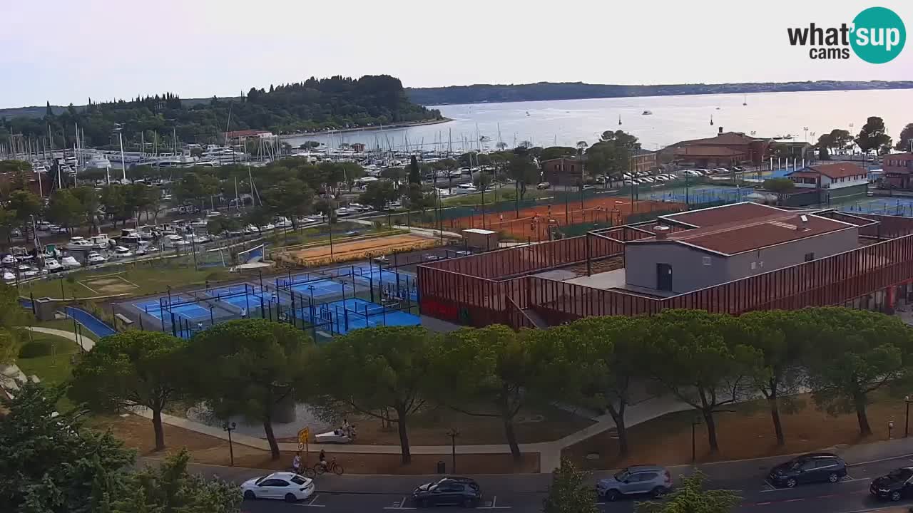 Portorož spletna kamera – pogled na marino in teniška igrišča
