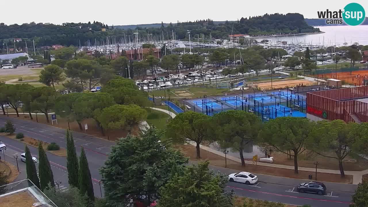 Portorož spletna kamera – pogled na marino in teniška igrišča