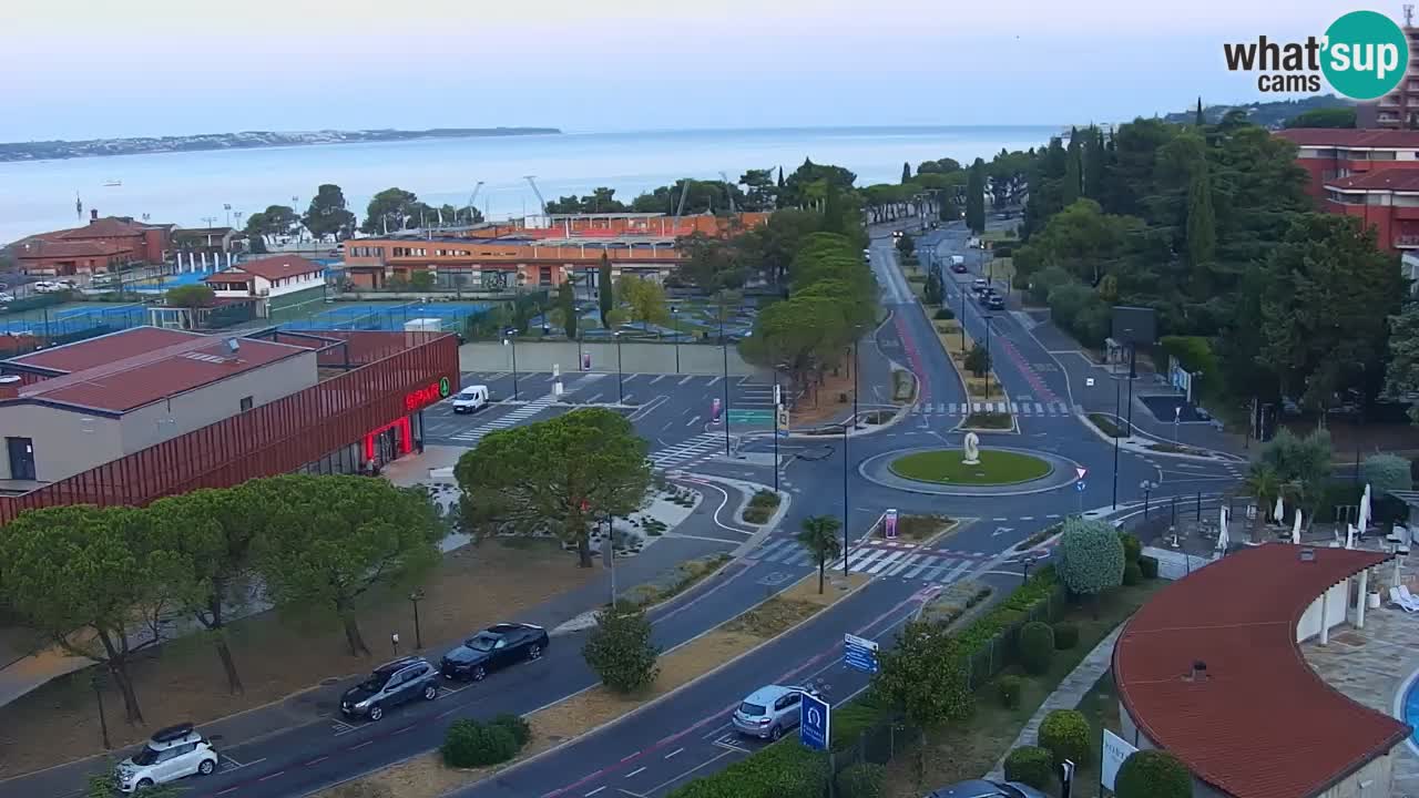 Portorož spletna kamera – pogled na marino in teniška igrišča