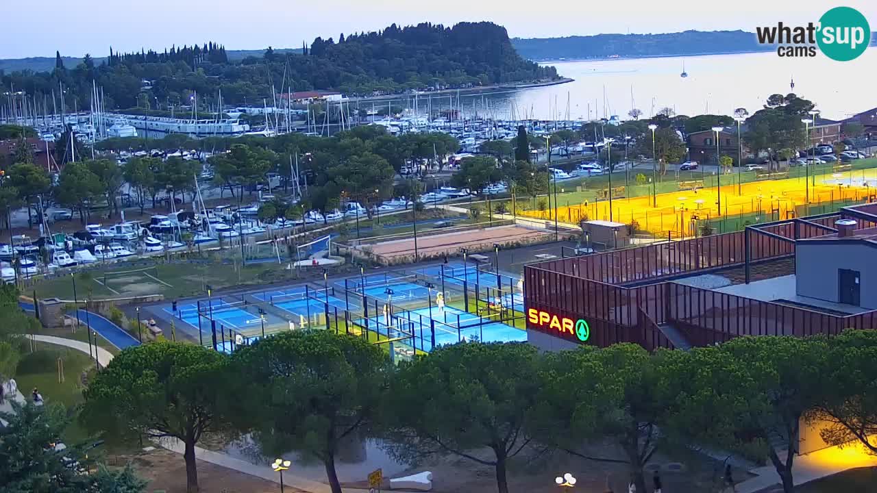 Portorož Webcam – Blick auf den Yachthafen und die Tennisplätze