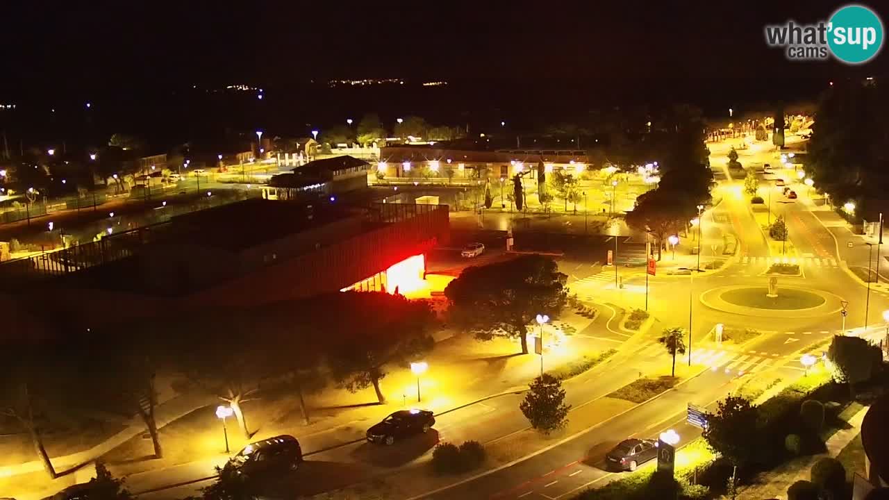 Portorož camera en vivo – vista del puerto deportivo y las canchas de tenis