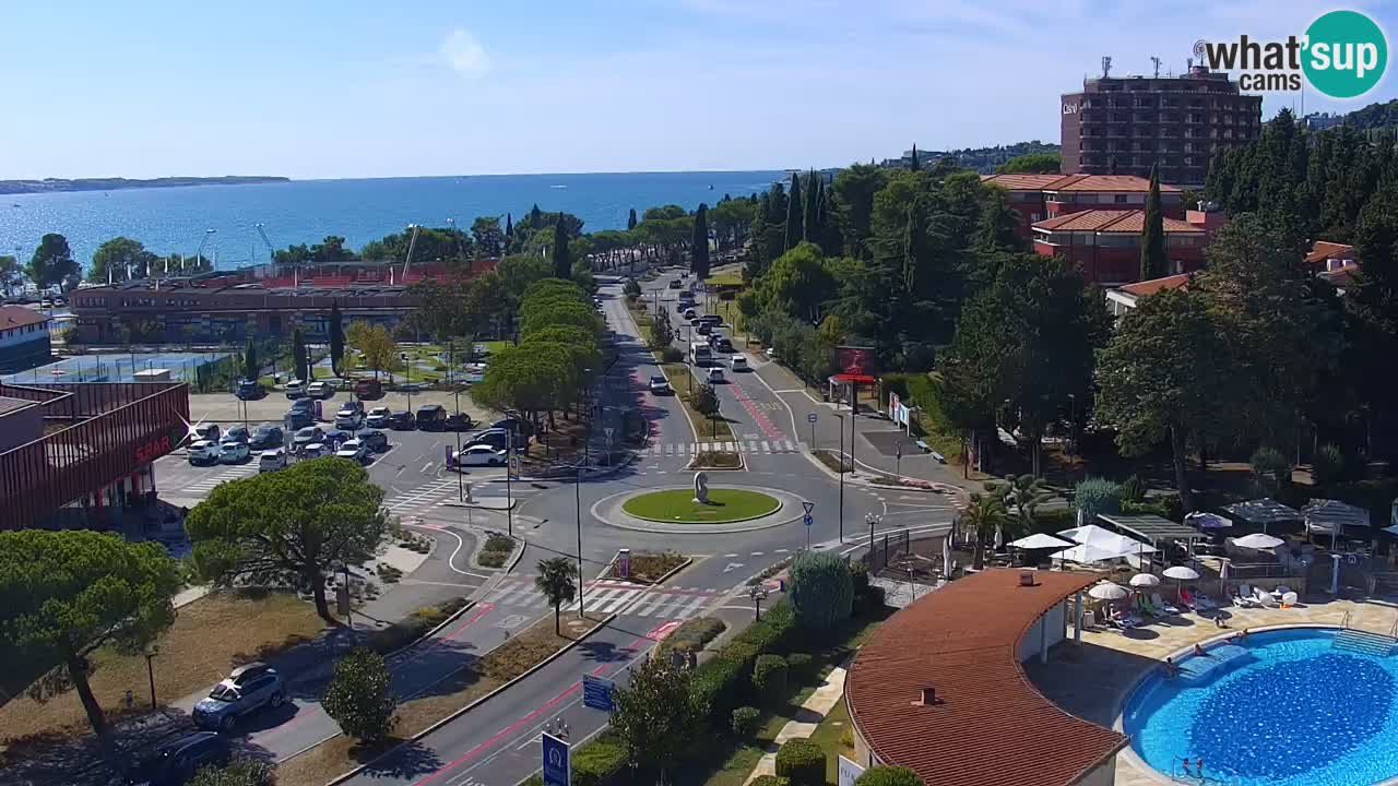Portorož camera en vivo – vista del puerto deportivo y las canchas de tenis
