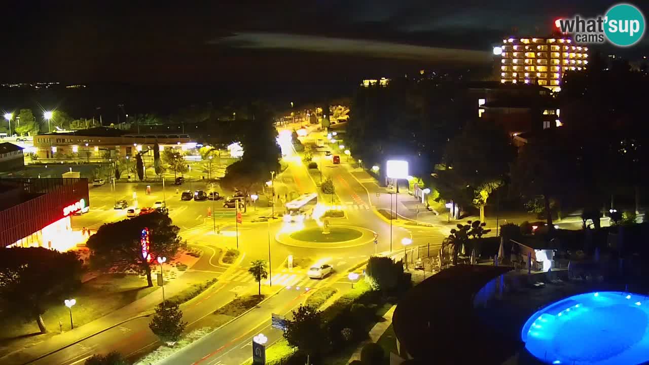 Portorož web kamera – pogled na marinu i teniške terene
