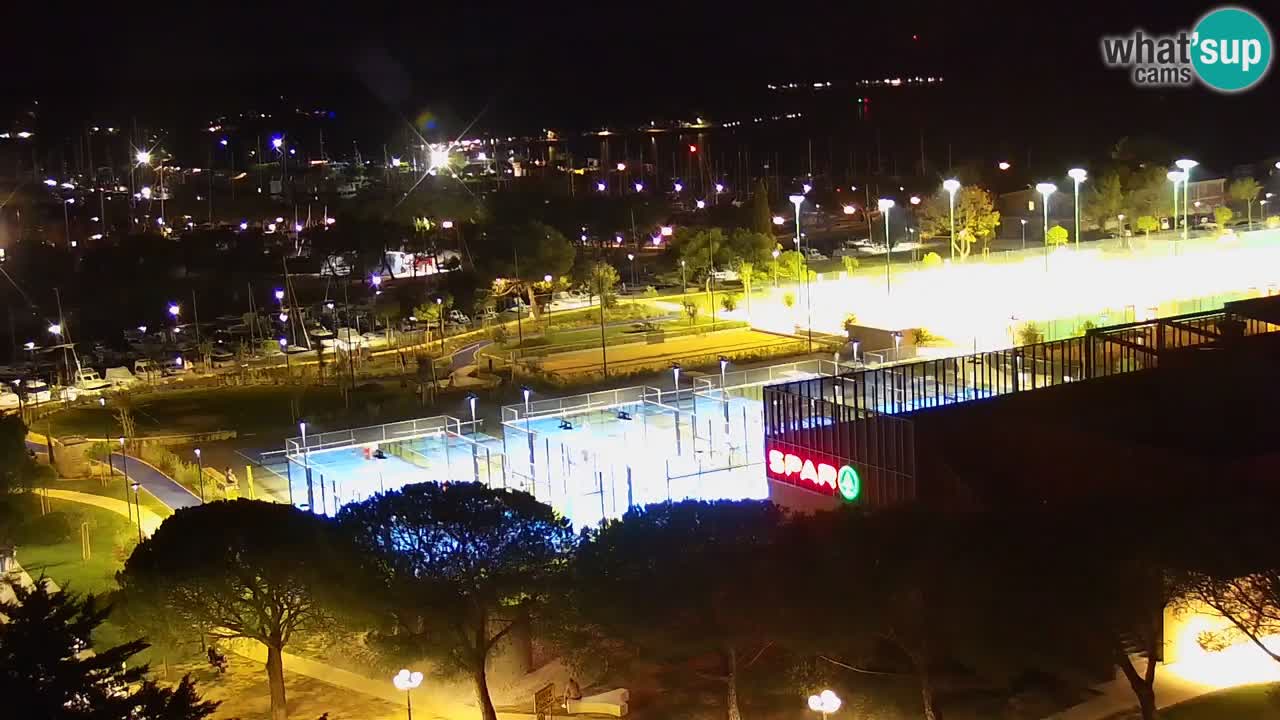 Portorož Webcam – Blick auf den Yachthafen und die Tennisplätze
