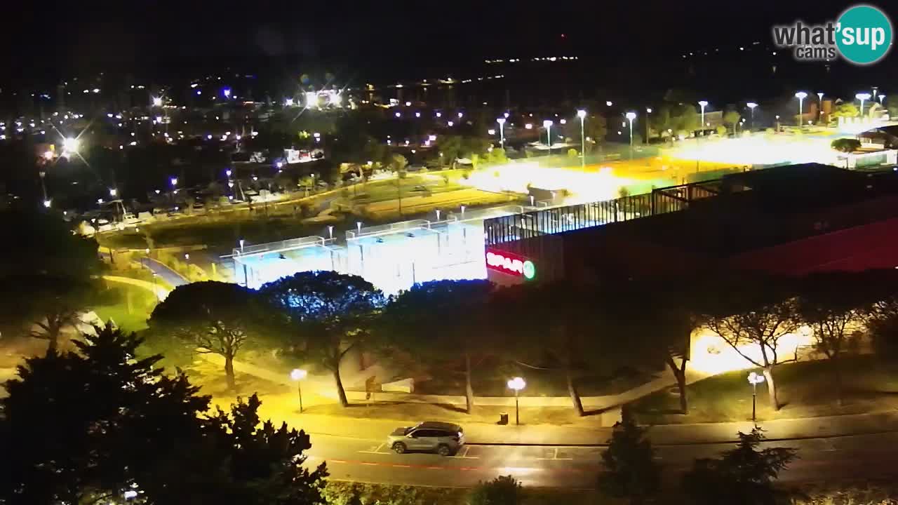 Portorož camera en vivo – vista del puerto deportivo y las canchas de tenis