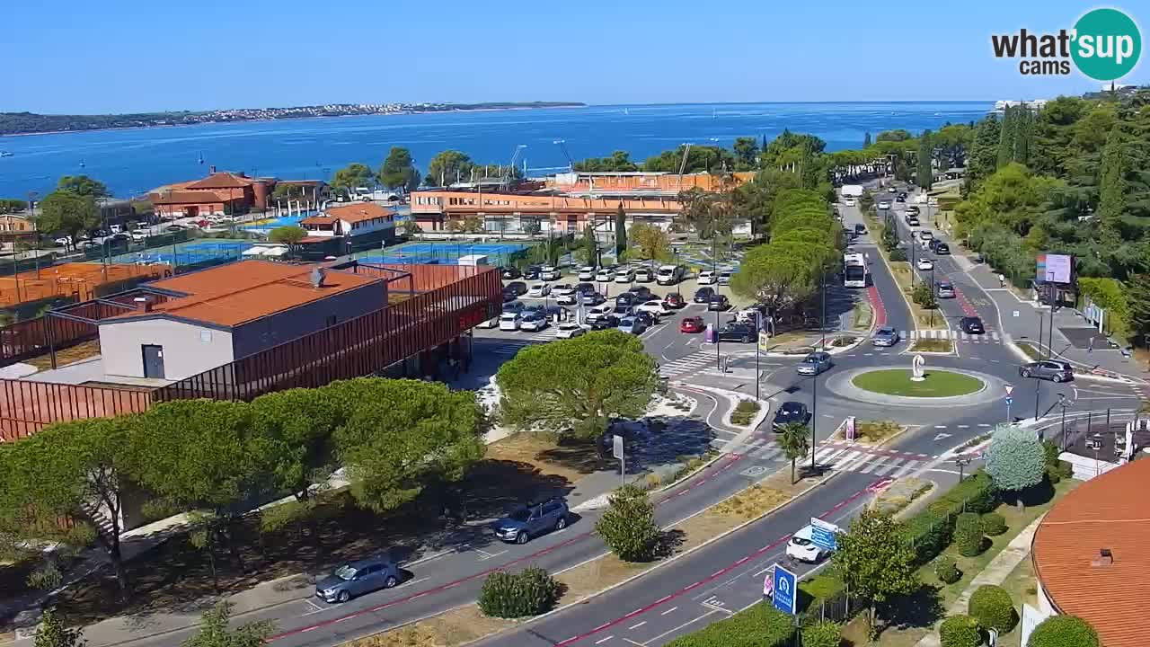 Portorož camera en vivo – vista del puerto deportivo y las canchas de tenis
