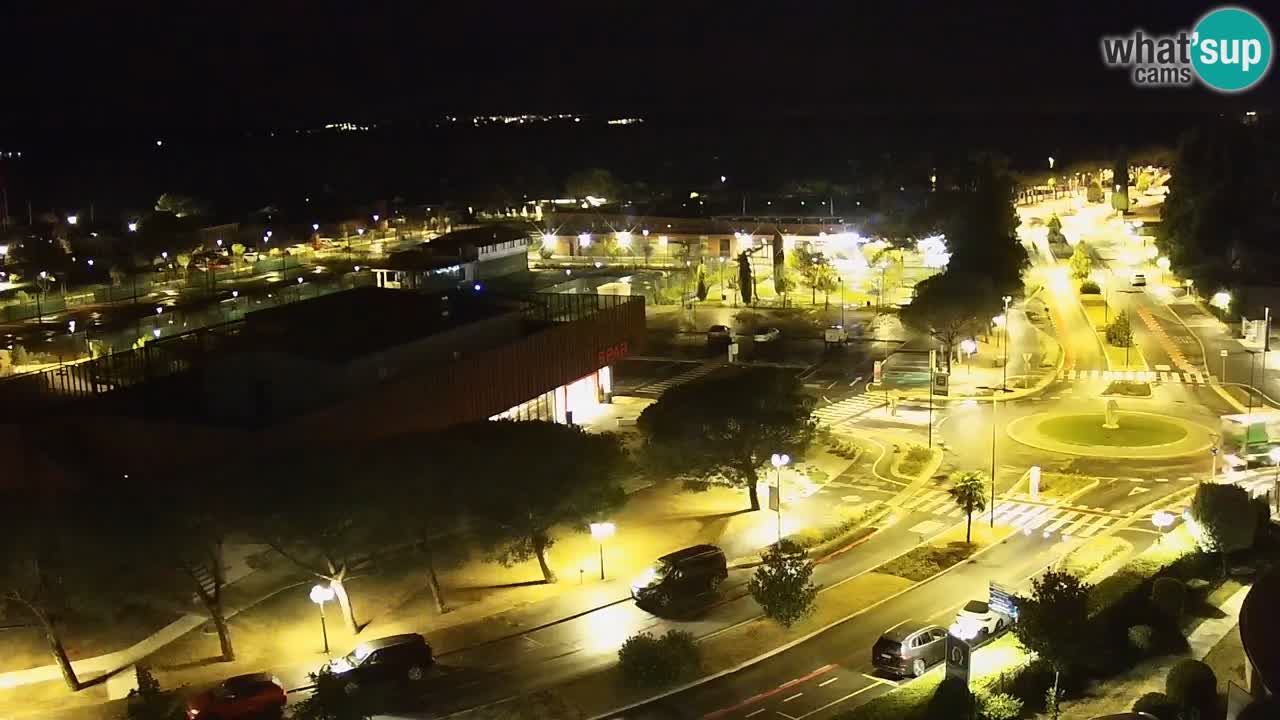 Portorož camera en vivo – vista del puerto deportivo y las canchas de tenis