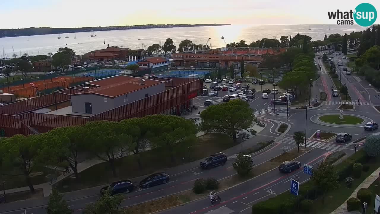 Portorož spletna kamera – pogled na marino in teniška igrišča