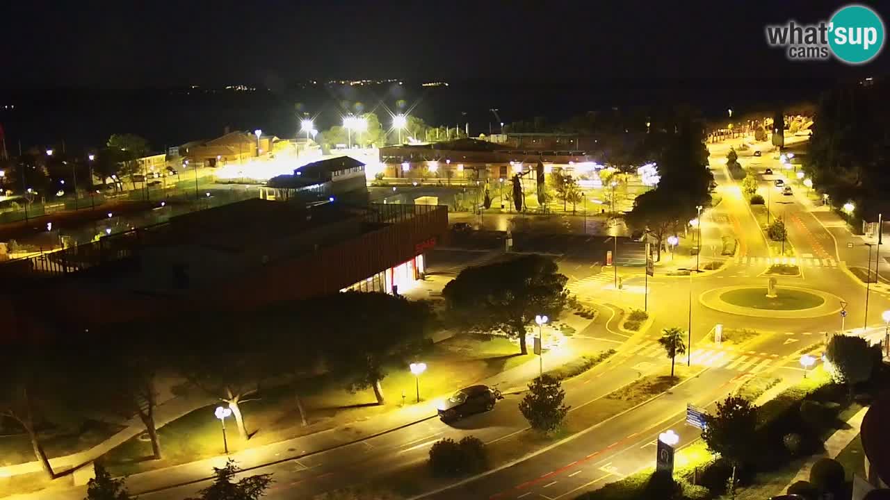 Portorož web kamera – pogled na marinu i teniške terene