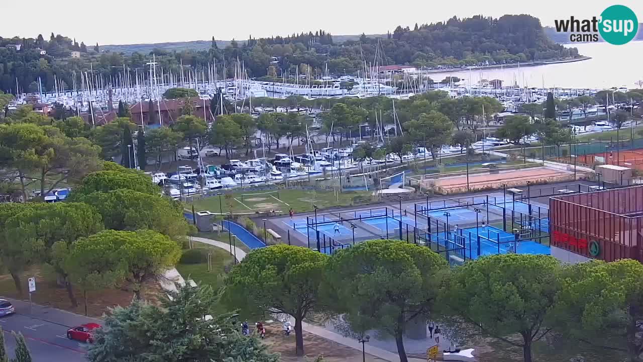 Portorož Webcam – Blick auf den Yachthafen und die Tennisplätze