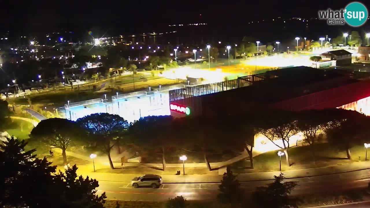 Portorož Live Webcam – vue sur la marina et les courts de tennis