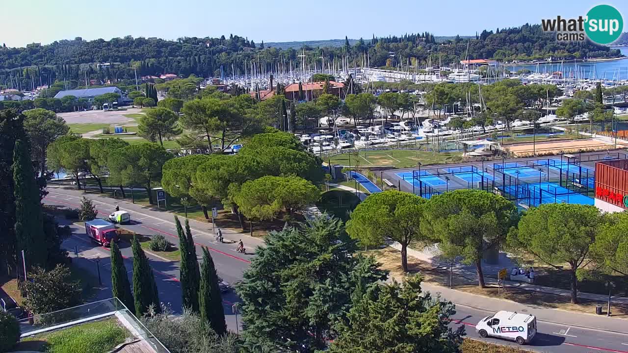 Portorož web kamera – pogled na marinu i teniške terene