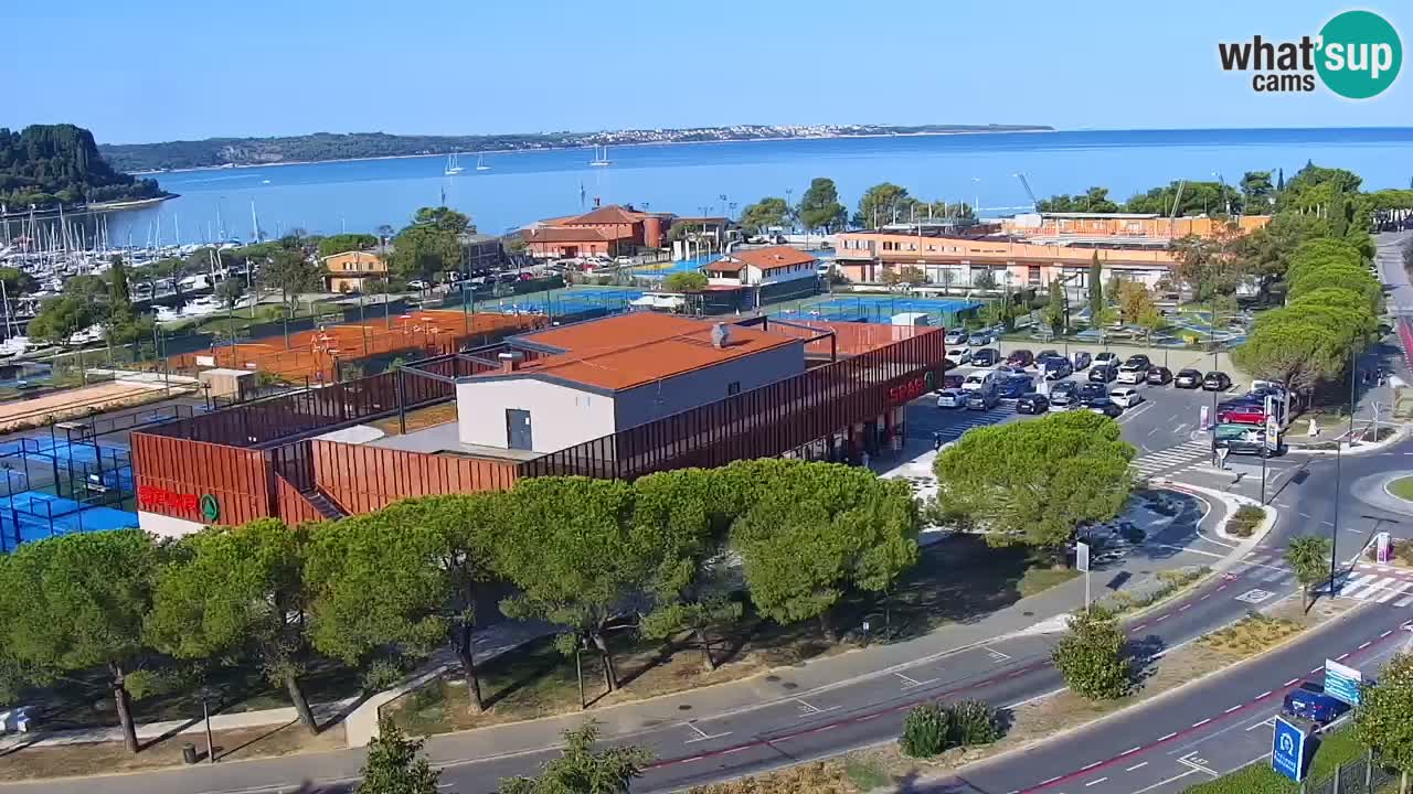 Portorož web kamera – pogled na marinu i teniške terene