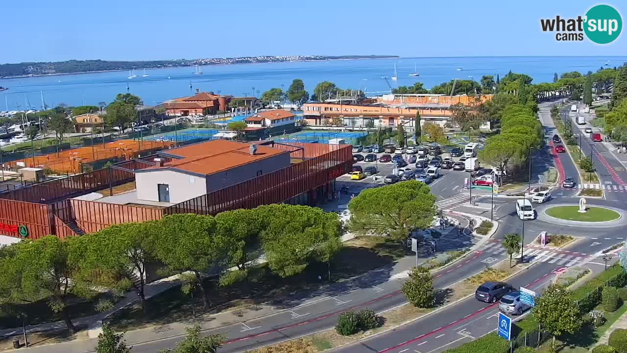 Portorož web kamera – pogled na marinu i teniške terene