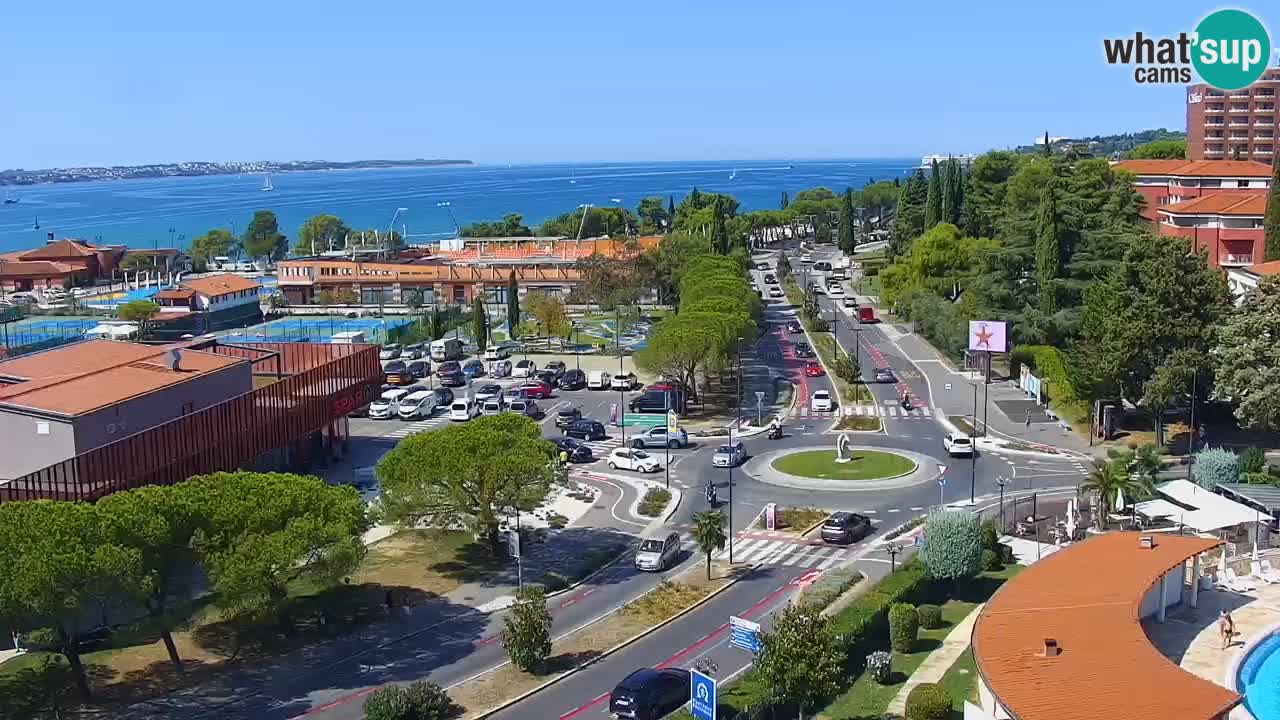 Portorož web kamera – pogled na marinu i teniške terene