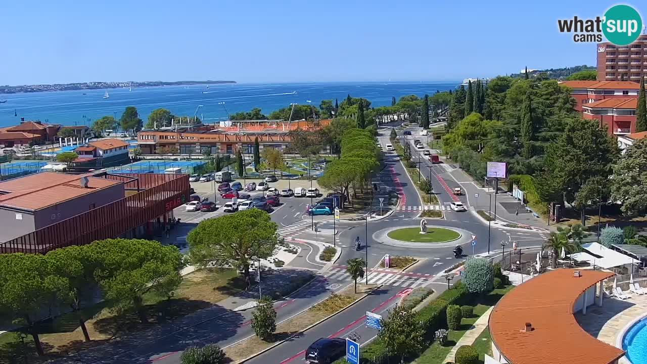 Portorož web kamera – pogled na marinu i teniške terene