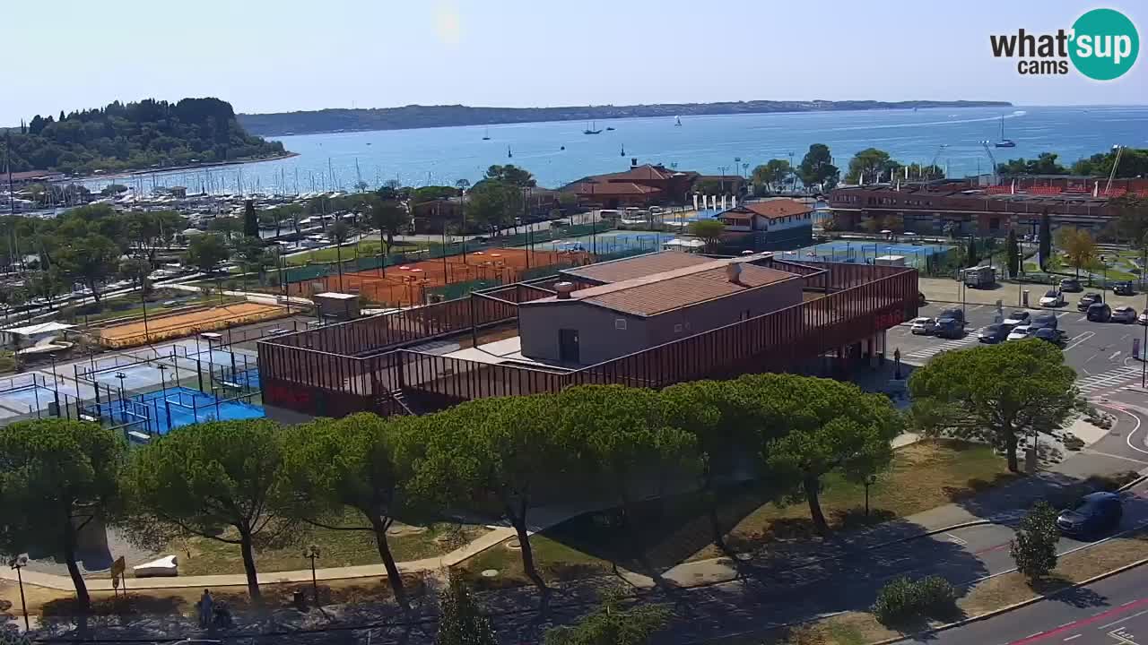 Portorož Live Webcam – vue sur la marina et les courts de tennis