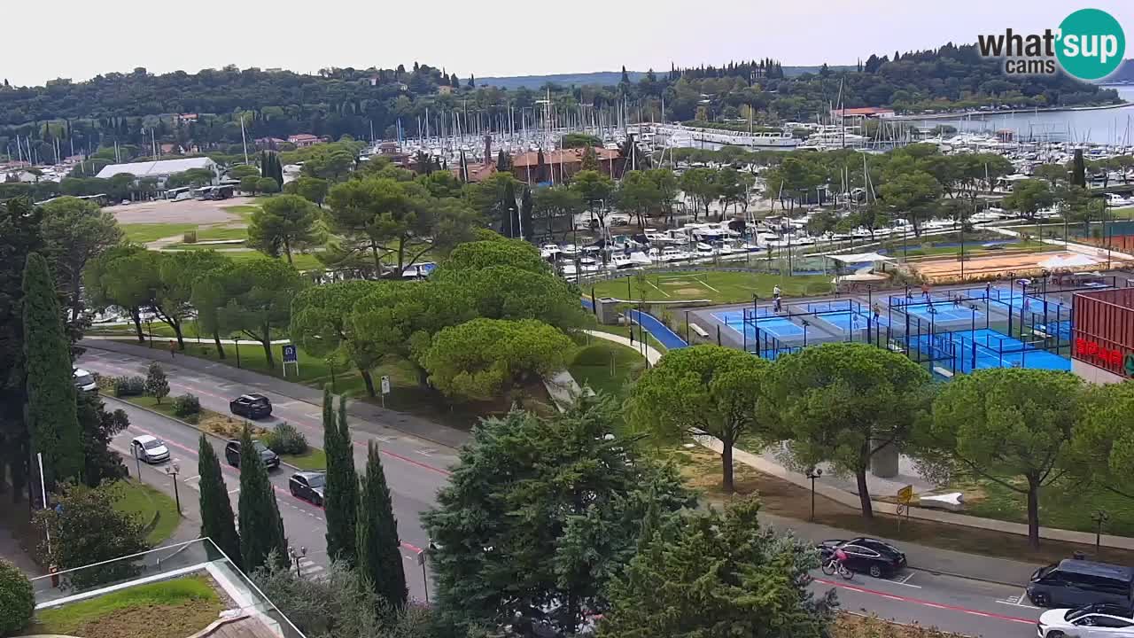 Portorož spletna kamera – pogled na marino in teniška igrišča