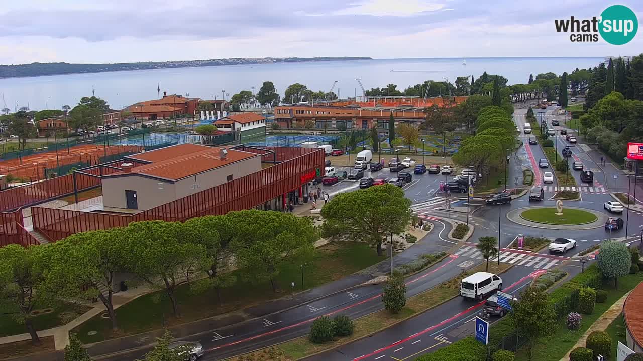 Portorož Live Webcam – vue sur la marina et les courts de tennis