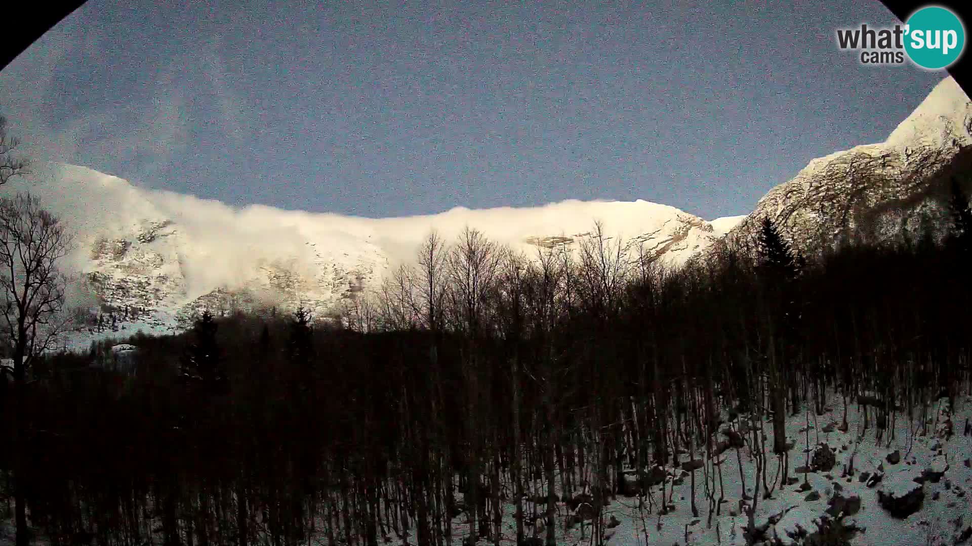 PLANINA RAZOR webcam (1315) | view to Vogel and Globoko