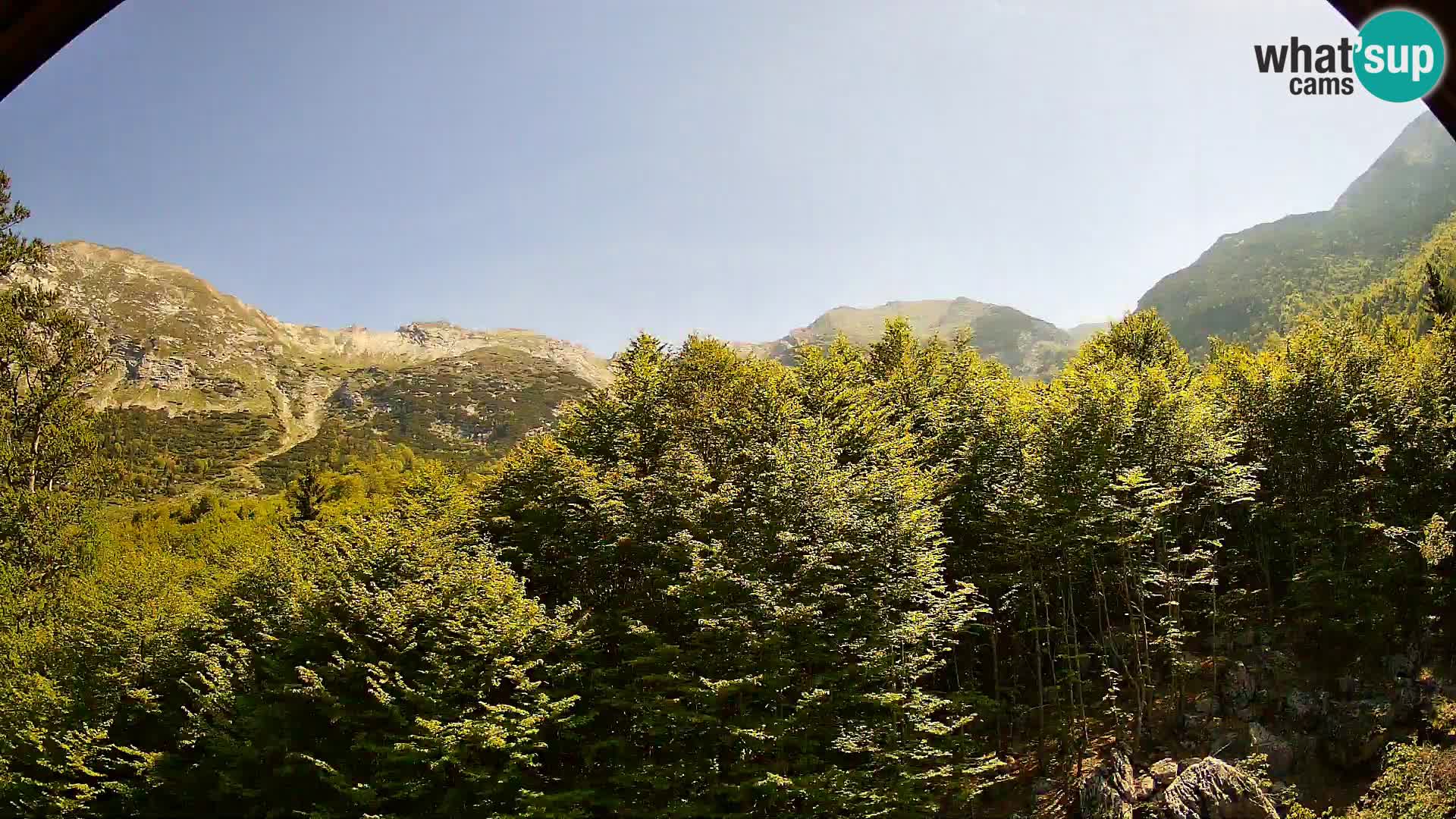 PLANINA RAZOR webcam (1315) | view to Vogel and Globoko