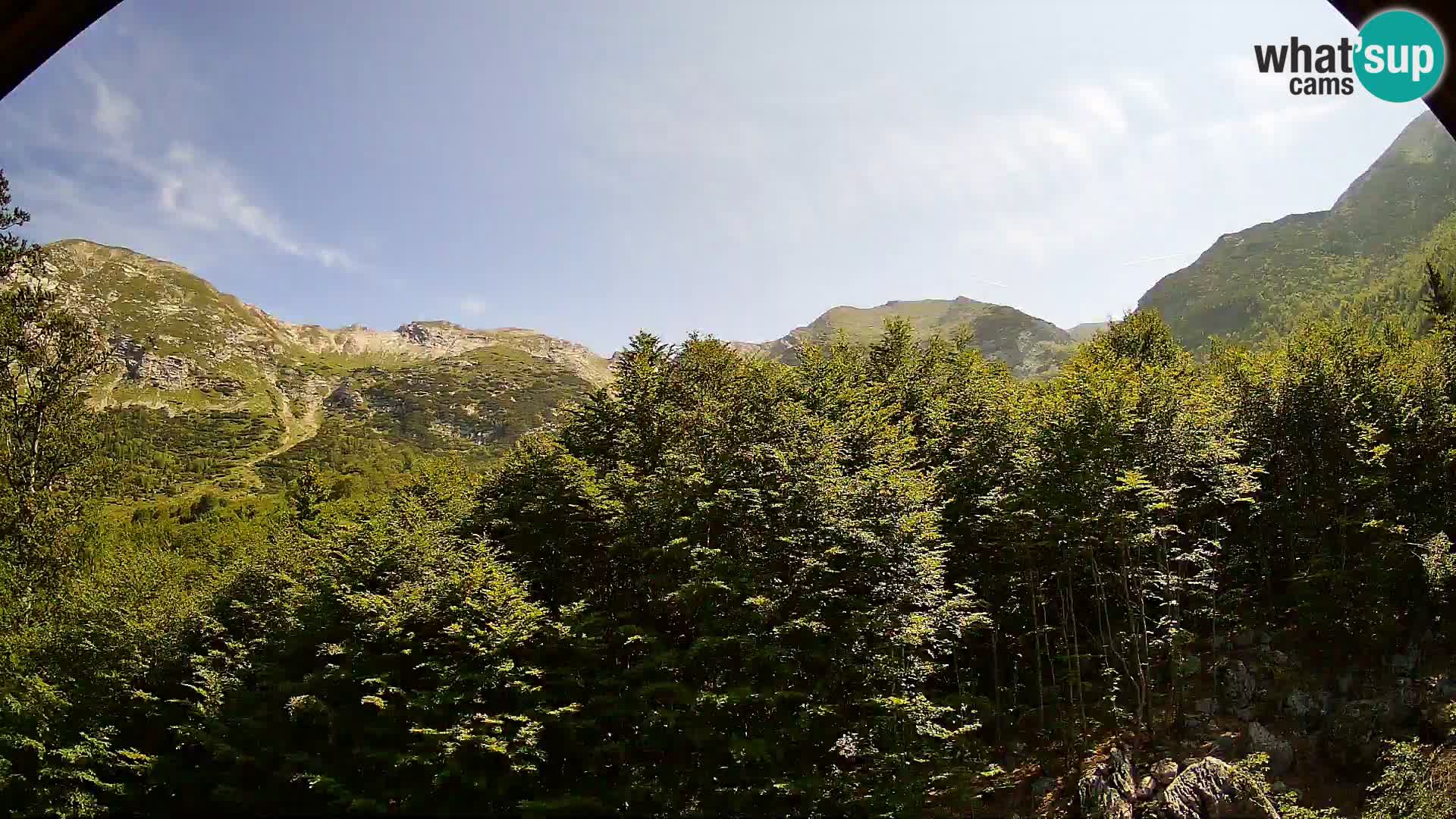 PLANINA RAZOR webcam (1315) | view to Vogel and Globoko