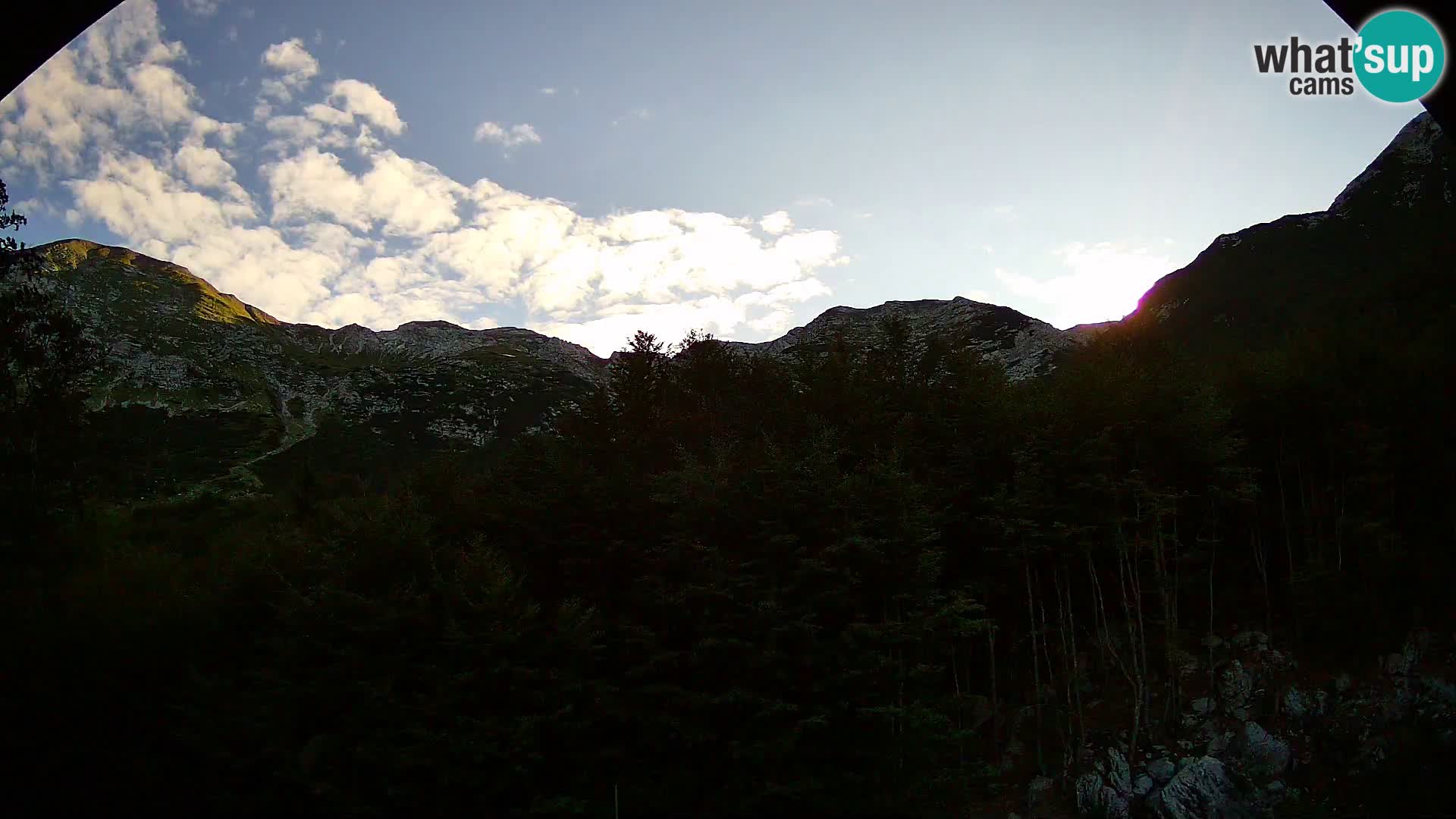 PLANINA RAZOR webcam (1315) | view to Vogel and Globoko