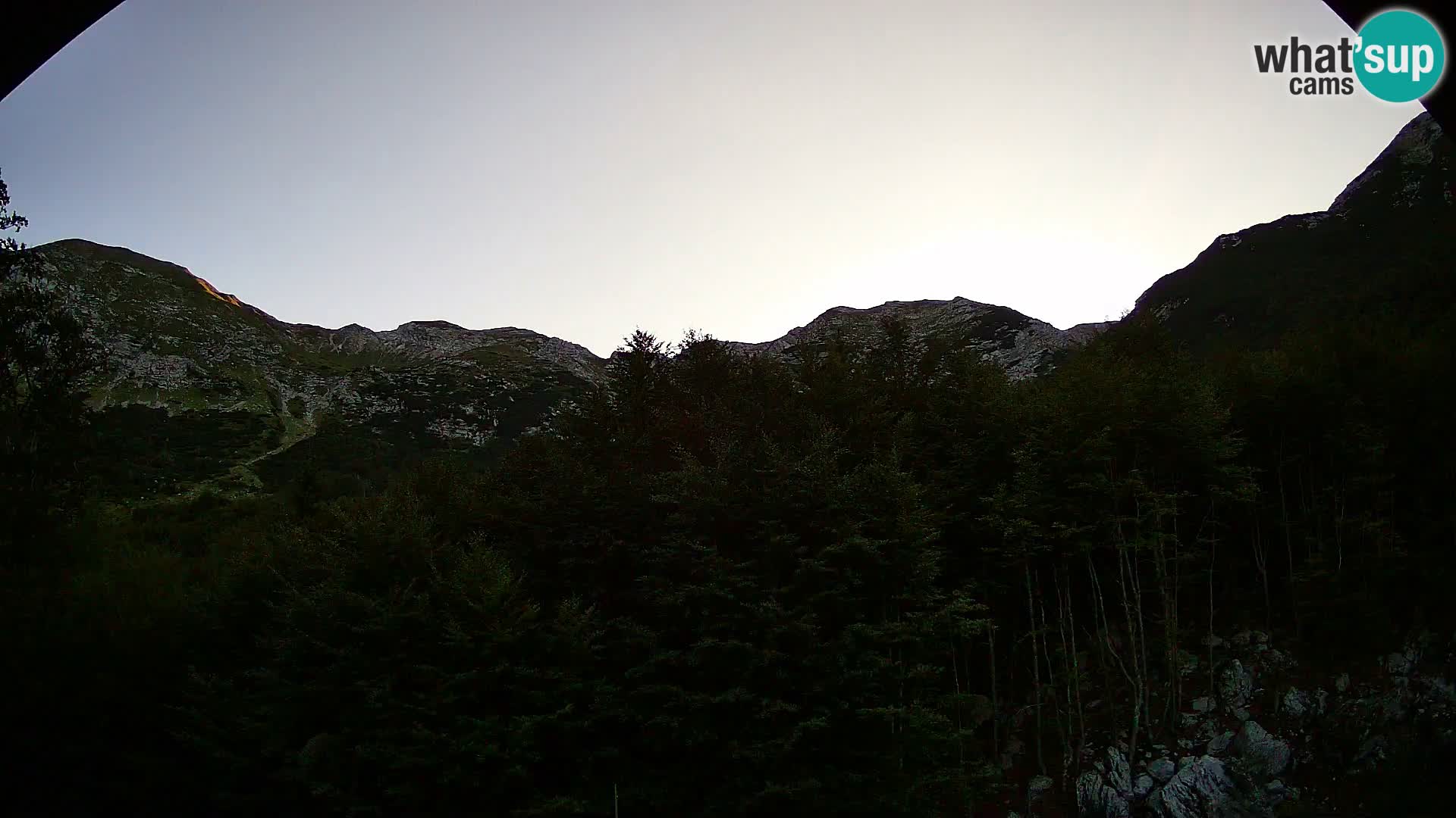 PLANINA RAZOR webcam (1315) | view to Vogel and Globoko
