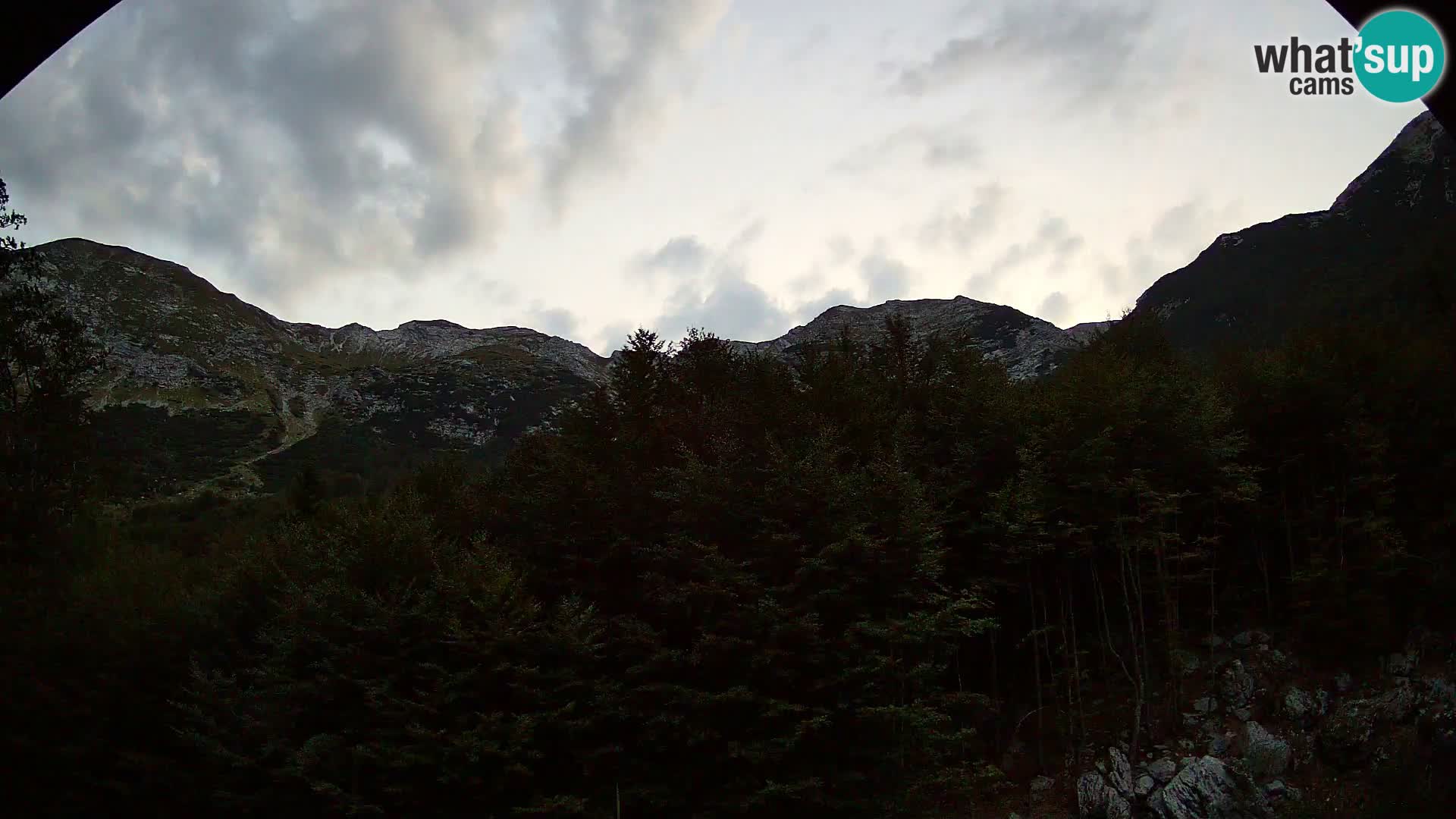 PLANINA RAZOR webcam (1315) | view to Vogel and Globoko