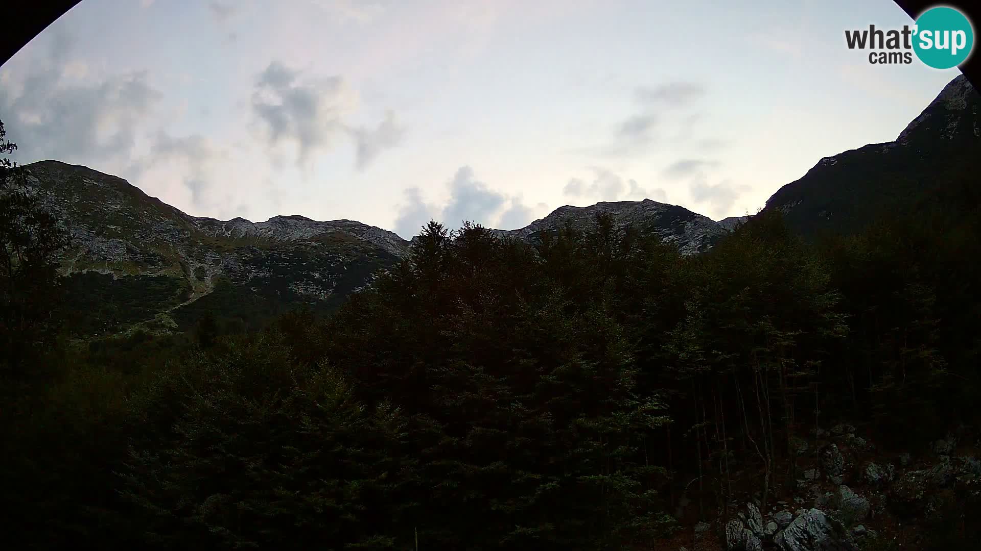 PLANINA RAZOR webcam (1315) | view to Vogel and Globoko