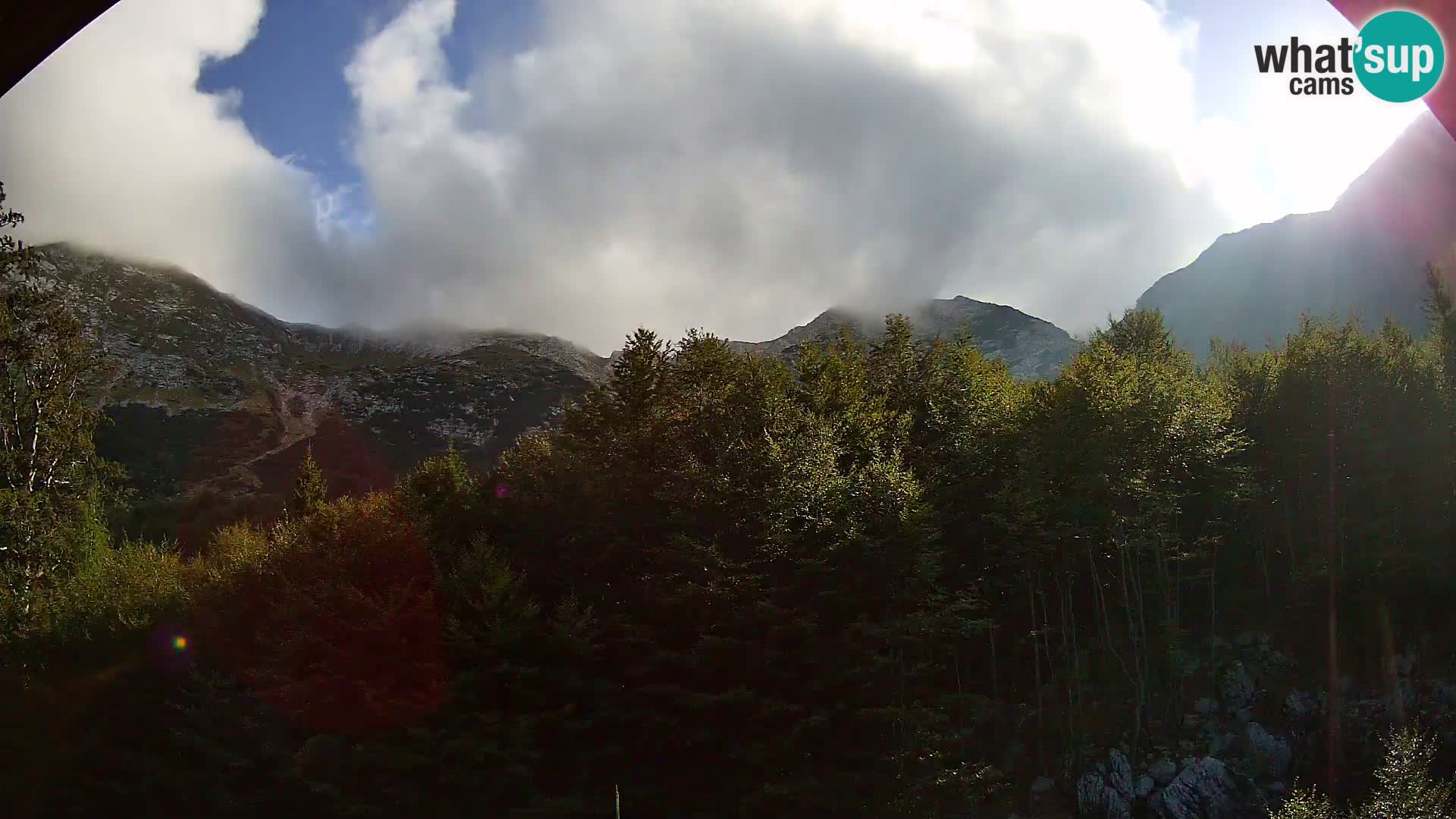 PLANINA RAZOR webcam (1315) | view to Vogel and Globoko