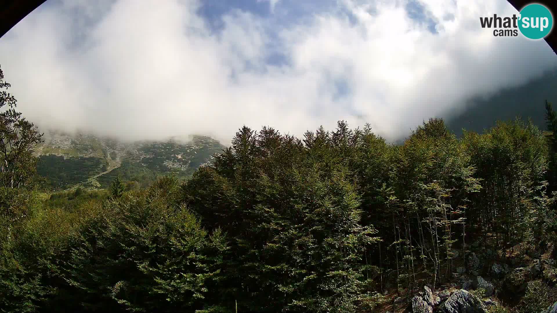 PLANINA RAZOR webcam (1315) | view to Vogel and Globoko