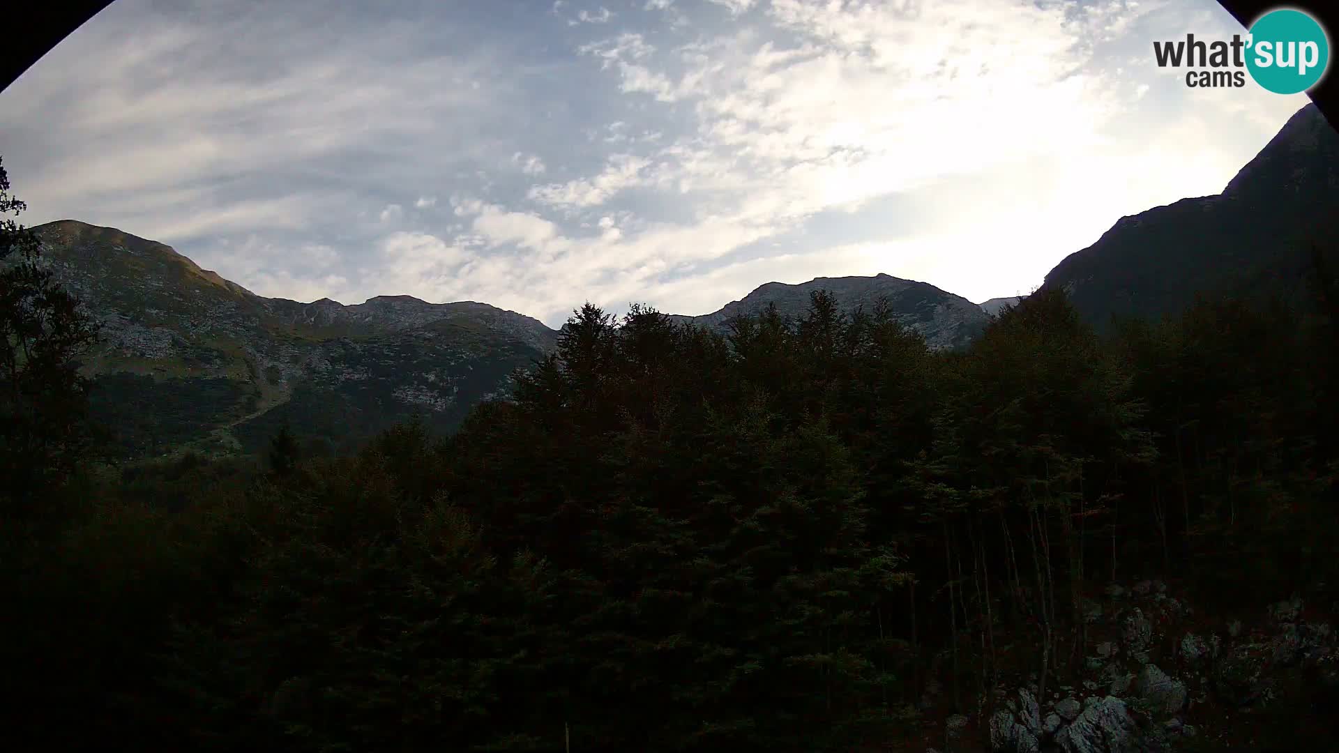 PLANINA RAZOR webcam (1315) | view to Vogel and Globoko