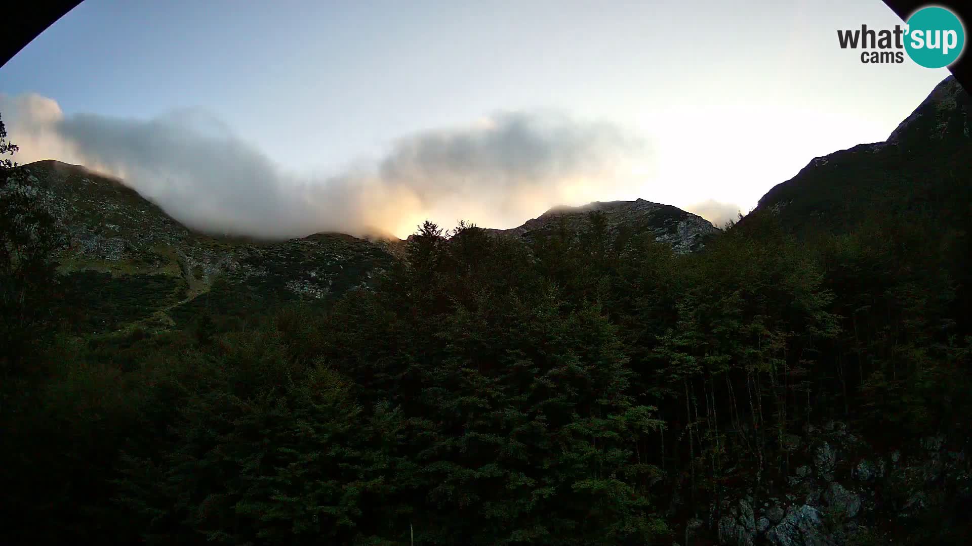 PLANINA RAZOR webcam (1315) | view to Vogel and Globoko